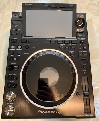 Pioneer Cdj-3000, Pioneer Cdj 2000 NXS2, Djm 900 NXS2, Ddj 1000, Pioneer Ddj 1000srt, Yamaha Genos 76-Key, Korg Pa4X , Korg PA -1000