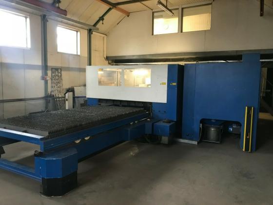 TRUMPF LASER TRUMATIC L3030 Bj.2001 2400 Watt