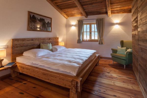 Betten aus Altholz