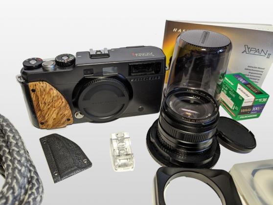 Hasselblad XPan II Sucherkamera (35mm) + 45 mm F4 Objektiv