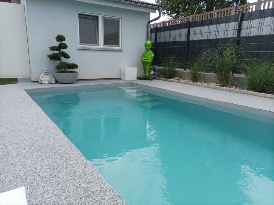 Der perfekte Swimmingpool für Ihren Garten
