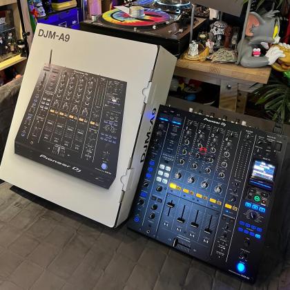 Pioneer CDJ-3000, Pioneer DJ DJM-A9, AlphaTheta Euphonia , Pioneer CDJ-2000NXS2, Pioneer DJM-900NXS2, Pioneer DJM-V10 , Pioneer DJM-S11 DJ Mixer