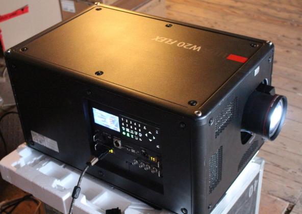 Barco HDX W20 Flex Objektiv 3-DLP Beamer Projektor