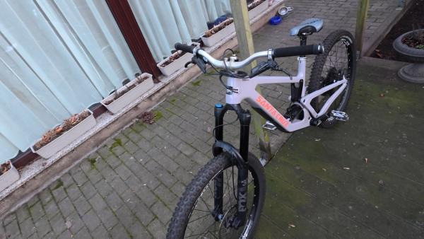 Santa Cruz Nomad CC Fully Mountainbike